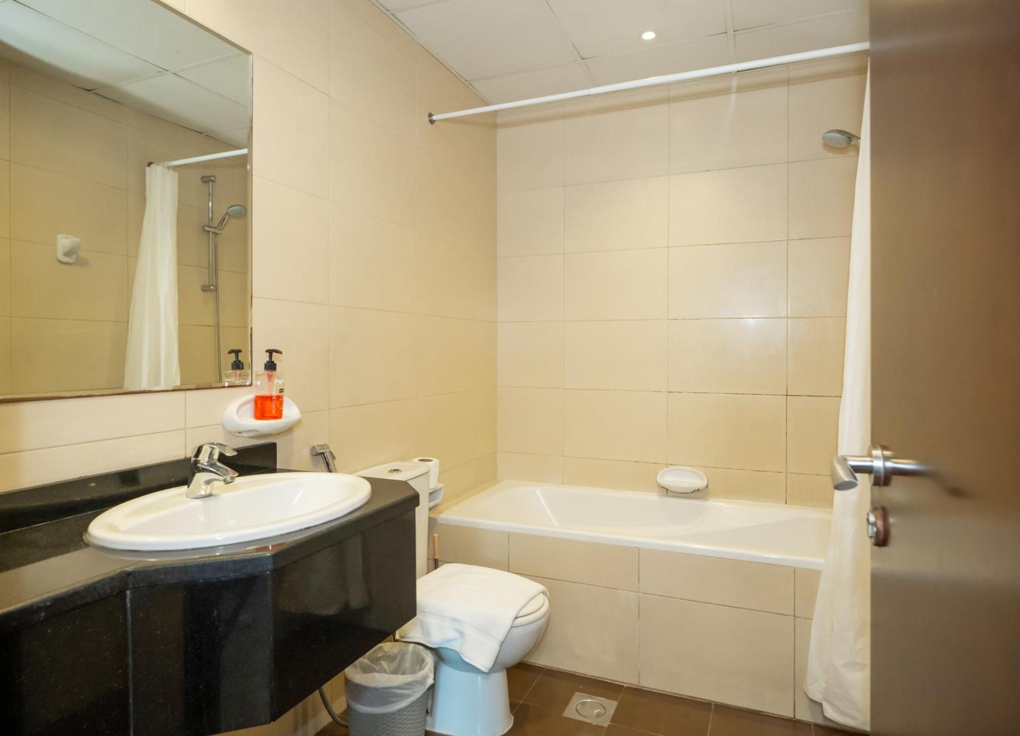 Live Spacious 3Br Apartment All En Suite & Balcony Dubai Eksteriør billede
